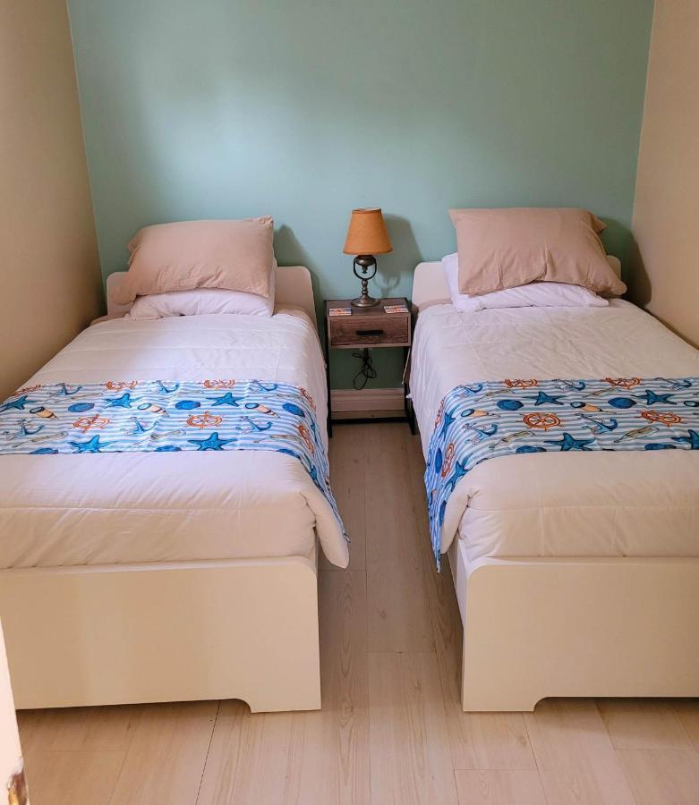 פורט קולבורן Canalside Restaurant, Inn & Kitchen Store מראה חיצוני תמונה